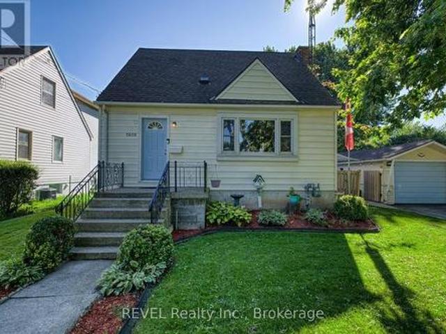 House for sale in Niagara Falls, Golden Horseshoe