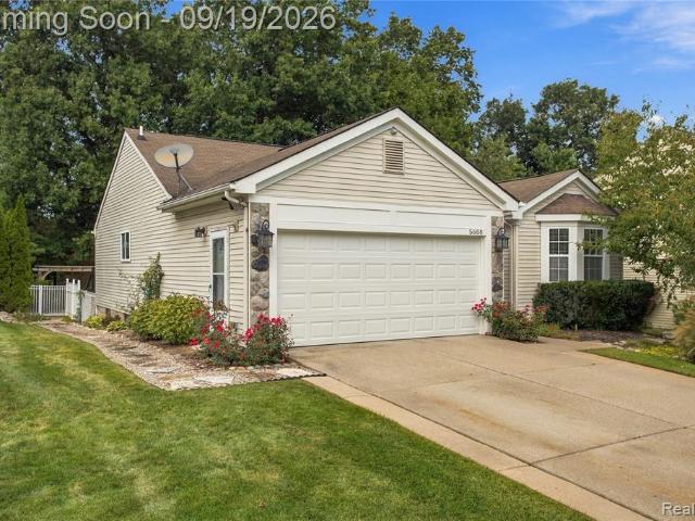 House for sale in Waterford, Michigan