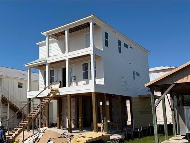 House for sale in Orange Beach, Alabama