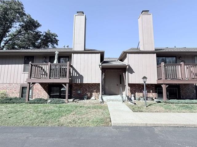 Condo for sale in Topeka, Shawnee County