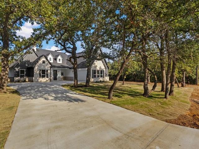 House for sale in Johnson, Texas