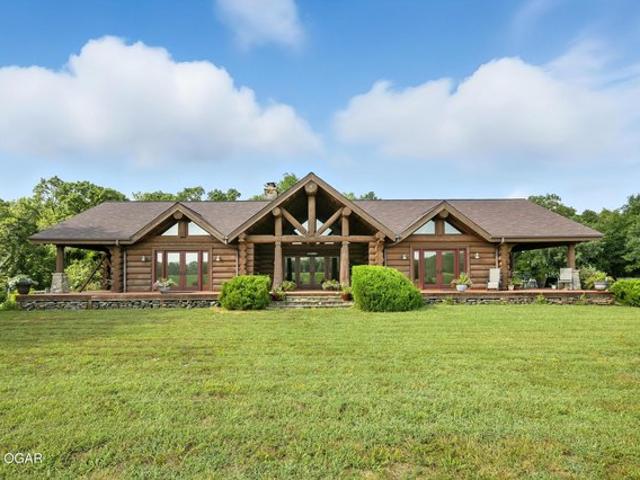 House for sale in Diamond, Missouri