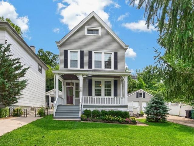 House for sale in Columbia Tusculum, Cincinnati