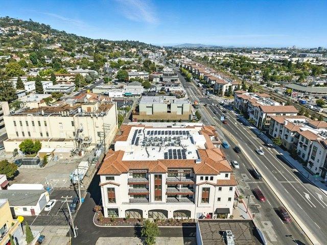 Condo for sale in San Mateo, California