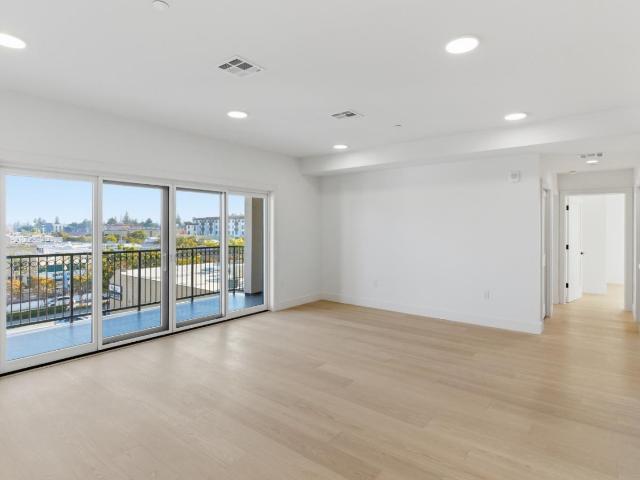 Condo for sale in San Mateo, California