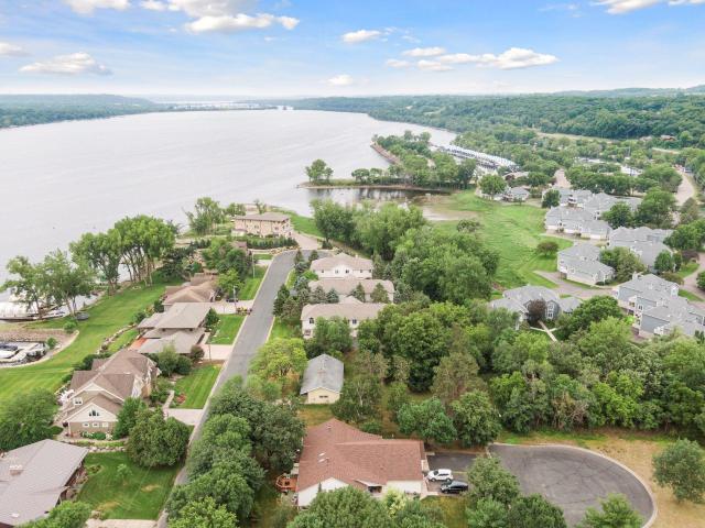 Townhouse for sale in Bayport