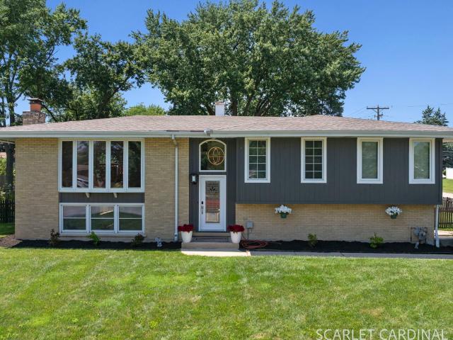 House for sale in Medinah, Illinois