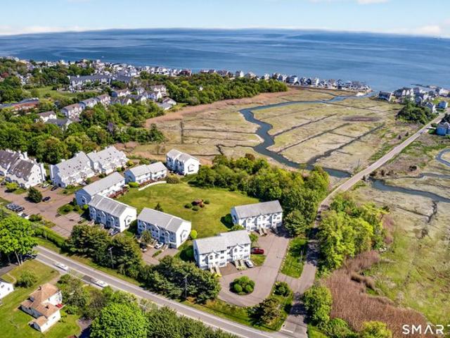 Townhouse for sale in East Haven, Connecticut