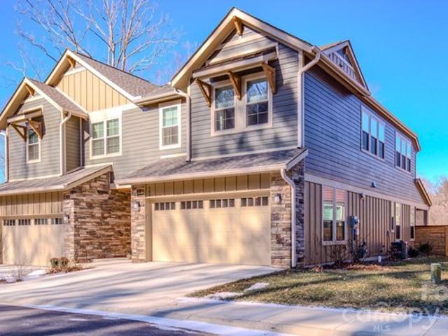 Townhouse for sale in Black Mountain, North Carolina