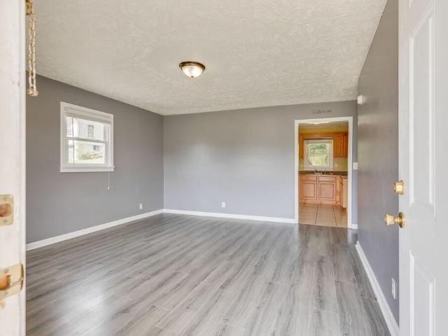 House for sale in Claypool Hill, Tazewell County