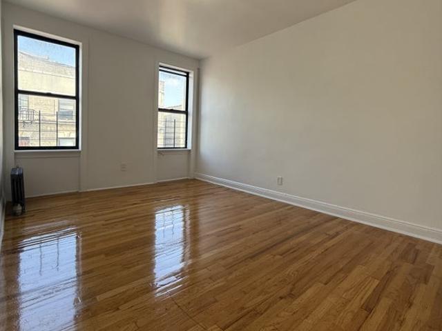 Room for rent in Arverne, New York