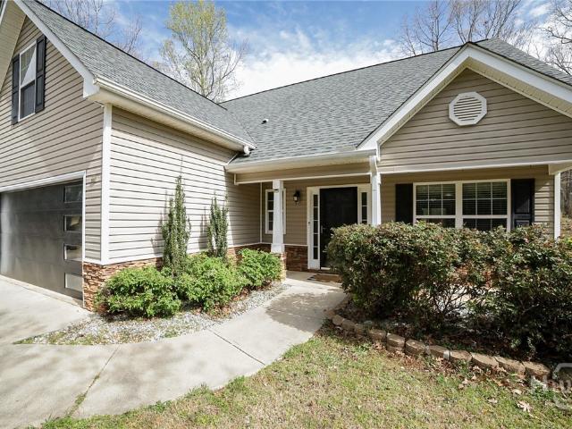House for sale in Commerce, Georgia