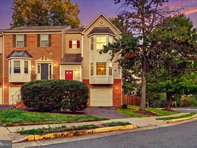 Townhouse for sale in Virginia