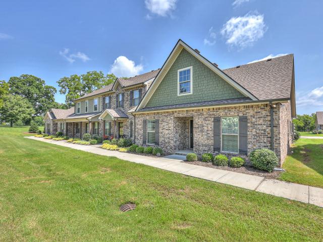 Townhouse for sale in Burns Place, Murfreesboro
