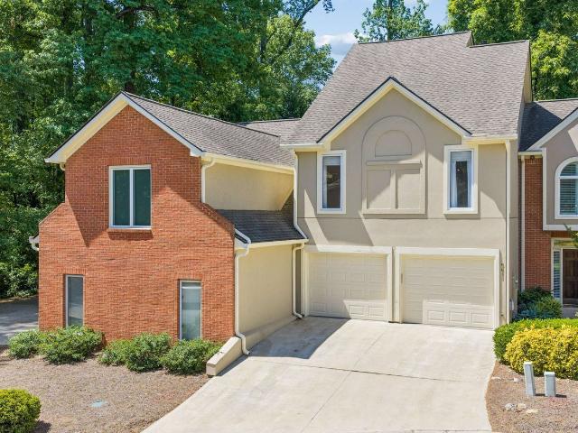 Townhouse for sale in Dunwoody, Georgia
