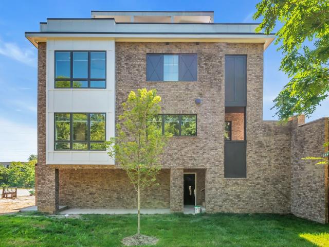 Townhouse for sale in Brentwood, Tennessee