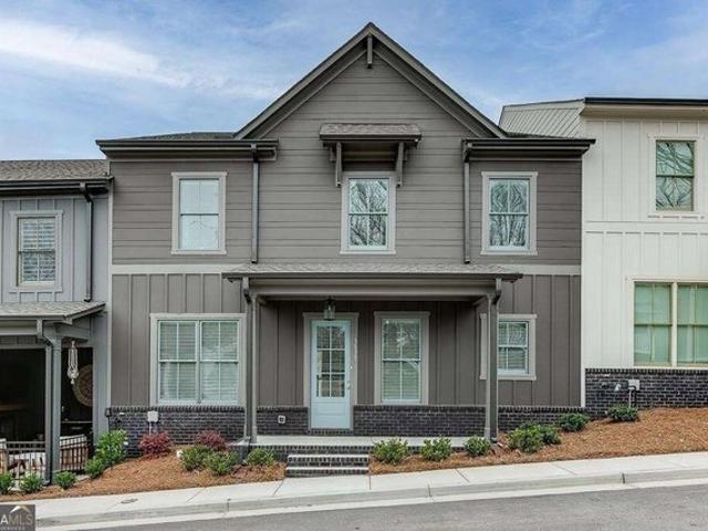 Townhouse for sale in Flowery Branch, Hall County