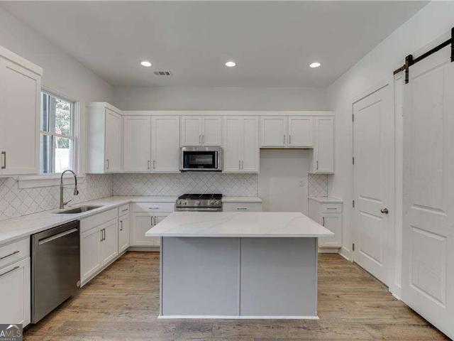 Townhouse for sale in Flowery Branch, Hall County