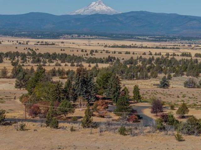Farm for sale in Maupin, Wasco County