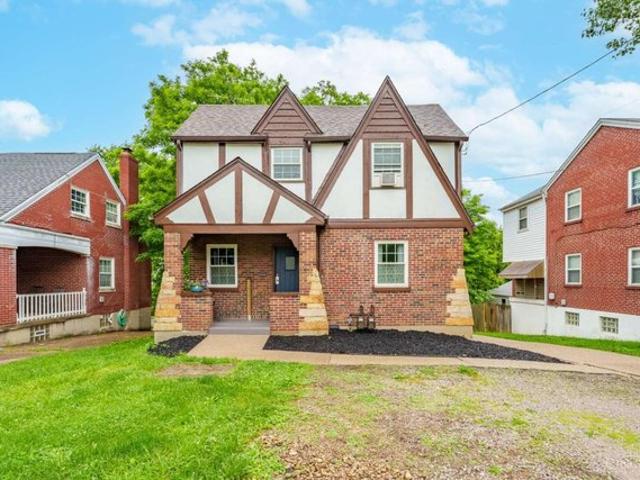 House for sale in Roselawn, Ohio