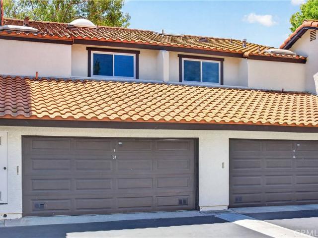 Townhouse for sale in Calabasas, California