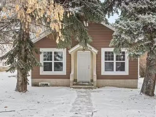 House for sale in Alberta