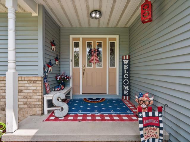 House for sale in Demotte, Indiana