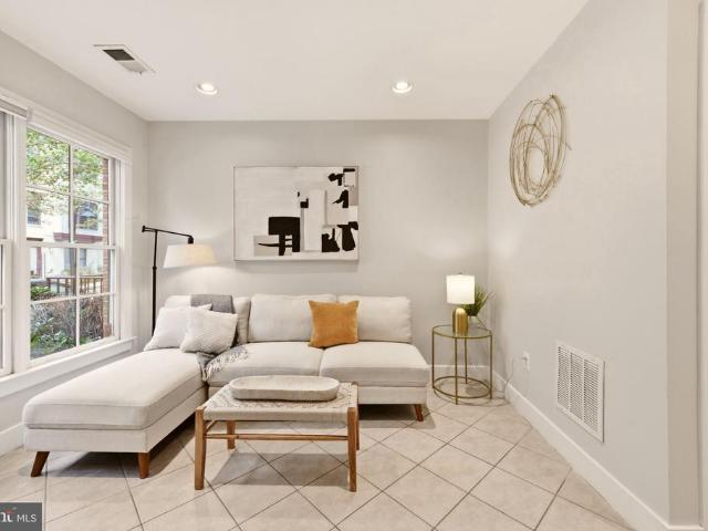 Townhouse for sale in Hyattsville, Maryland
