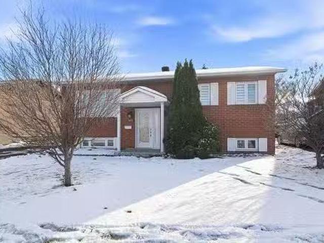 House for sale in Longueuil, Quebec