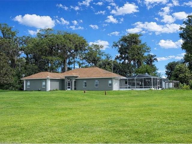House for sale in Lorida, Florida