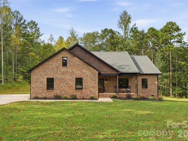 House for sale in Iron Station, Lincoln County