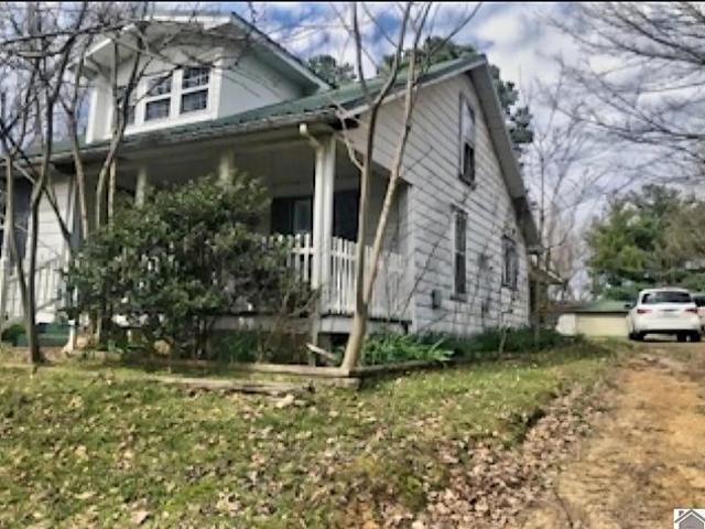 House for sale in Mayfield, Kentucky