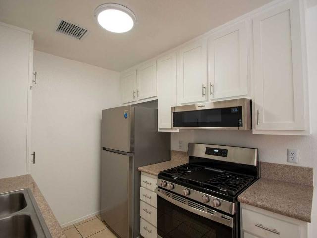 Apartment for rent in Sherman Oaks Neighborhood Council District, Canoga Park