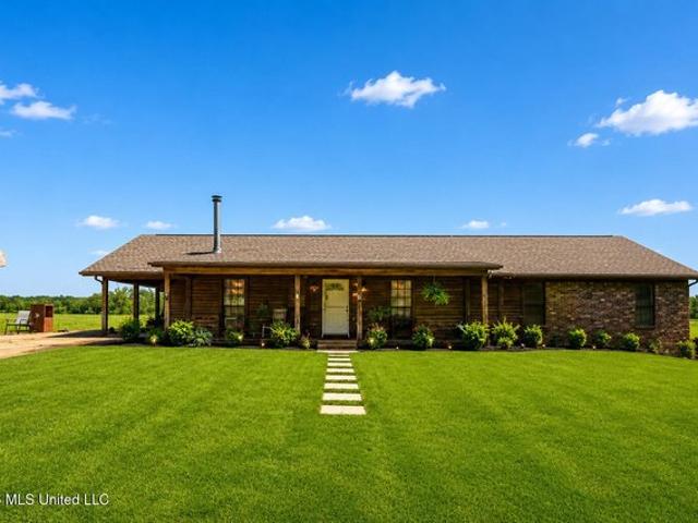 House for sale in Water Valley, Mississippi