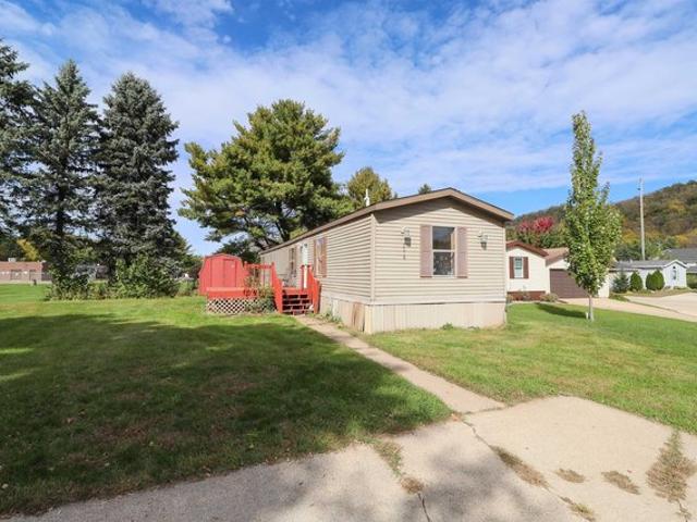 House for sale in Calvert, La Crosse