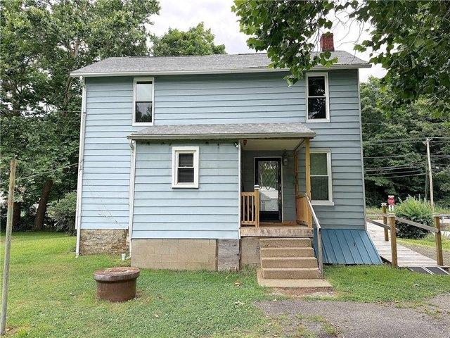 House for sale in Latrobe, Pennsylvania
