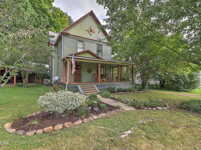 House for sale in Damascus, Washington County