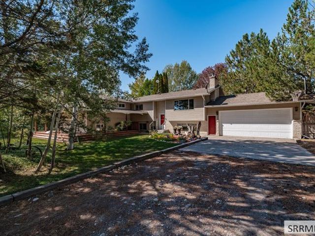 House for sale in Shelley, Bingham County