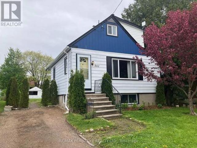 House for sale in Renfrew, Ontario
