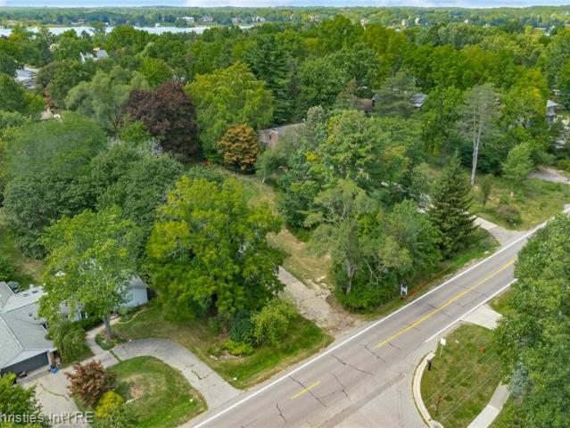 House for sale in West Bloomfield, Michigan