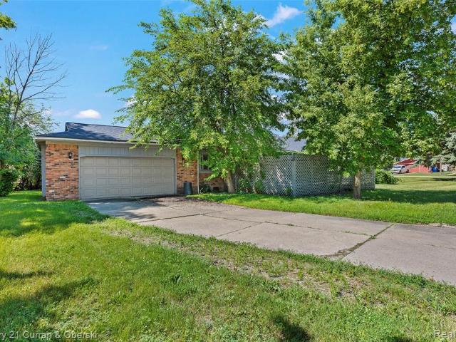 House for sale in Dearborn Heights
