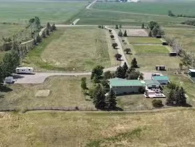 House for sale in Foothills County, Alberta