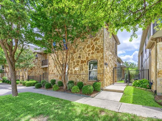 Townhouse for sale in Mckinney, Texas