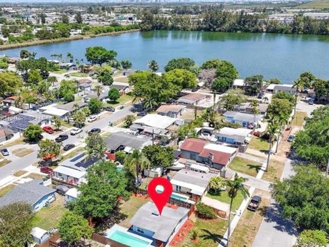 House for sale in Davie, Florida