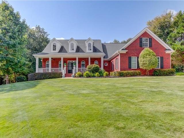 House for sale in Flowery Branch, Hall County