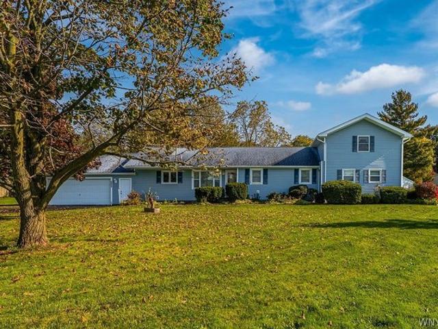 House for sale in Sanborn, Niagara County