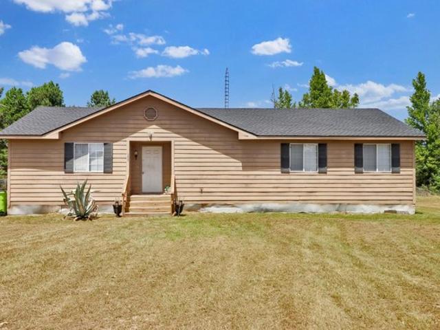 House for sale in Gilchrist, Texas