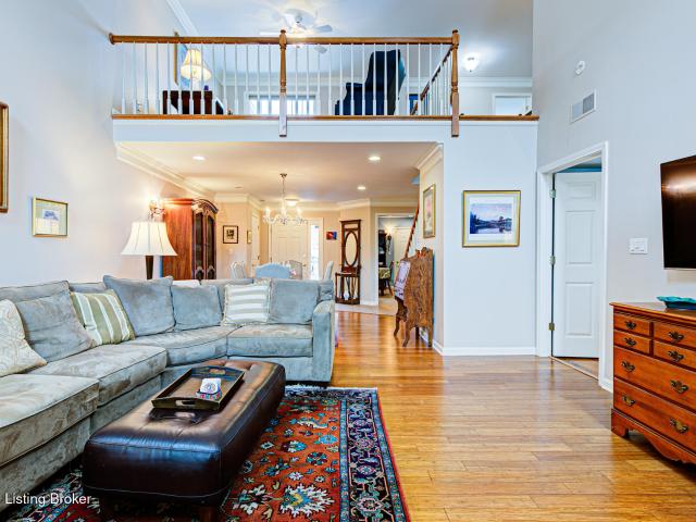 Condo for sale in Prospect, Kentucky