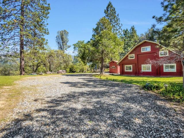 House for sale in North Fork, California