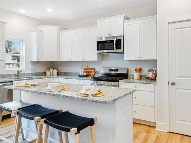 Townhouse for sale in White Plains, Maryland